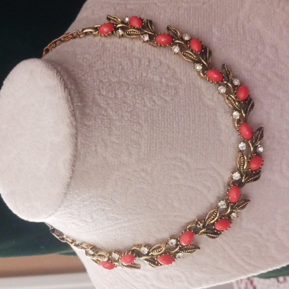 Earrings = Lisner   Bracelet = Lisner  Necklace = Kramer? 3 Piece Jewelry Set - Picture 2 of 8